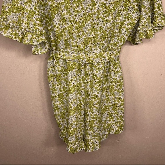 SIZE 6 SHEIN GREEN FLORAL RUFFLE ROMPER LIGHTWEIGHT COTTAGE - Picture 6 of 11